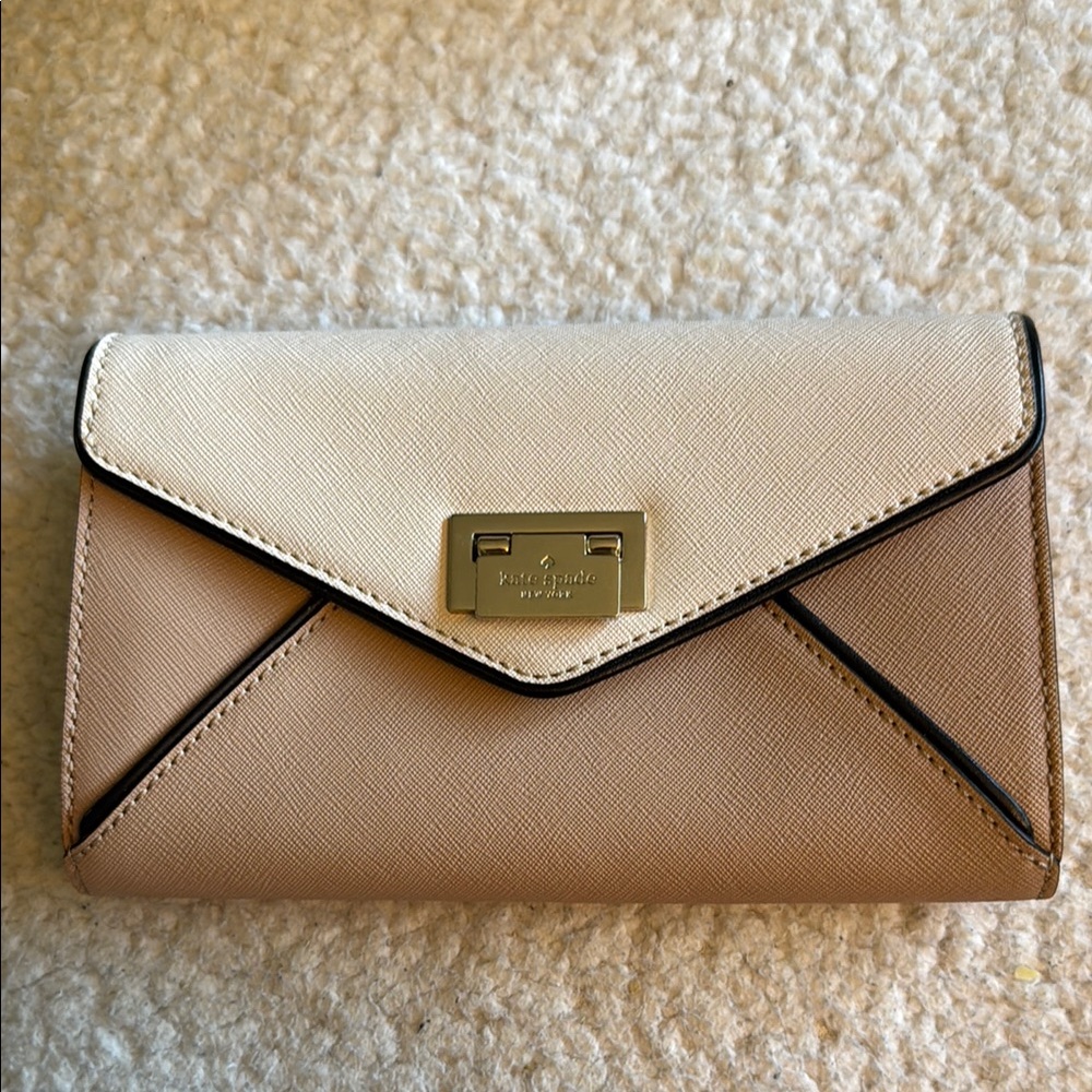 Kate Spade Envelope Purse- great condition!